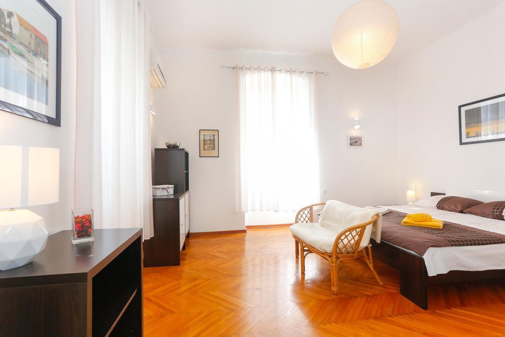 Beach Apartment Bacvice Спліт Екстер'єр фото